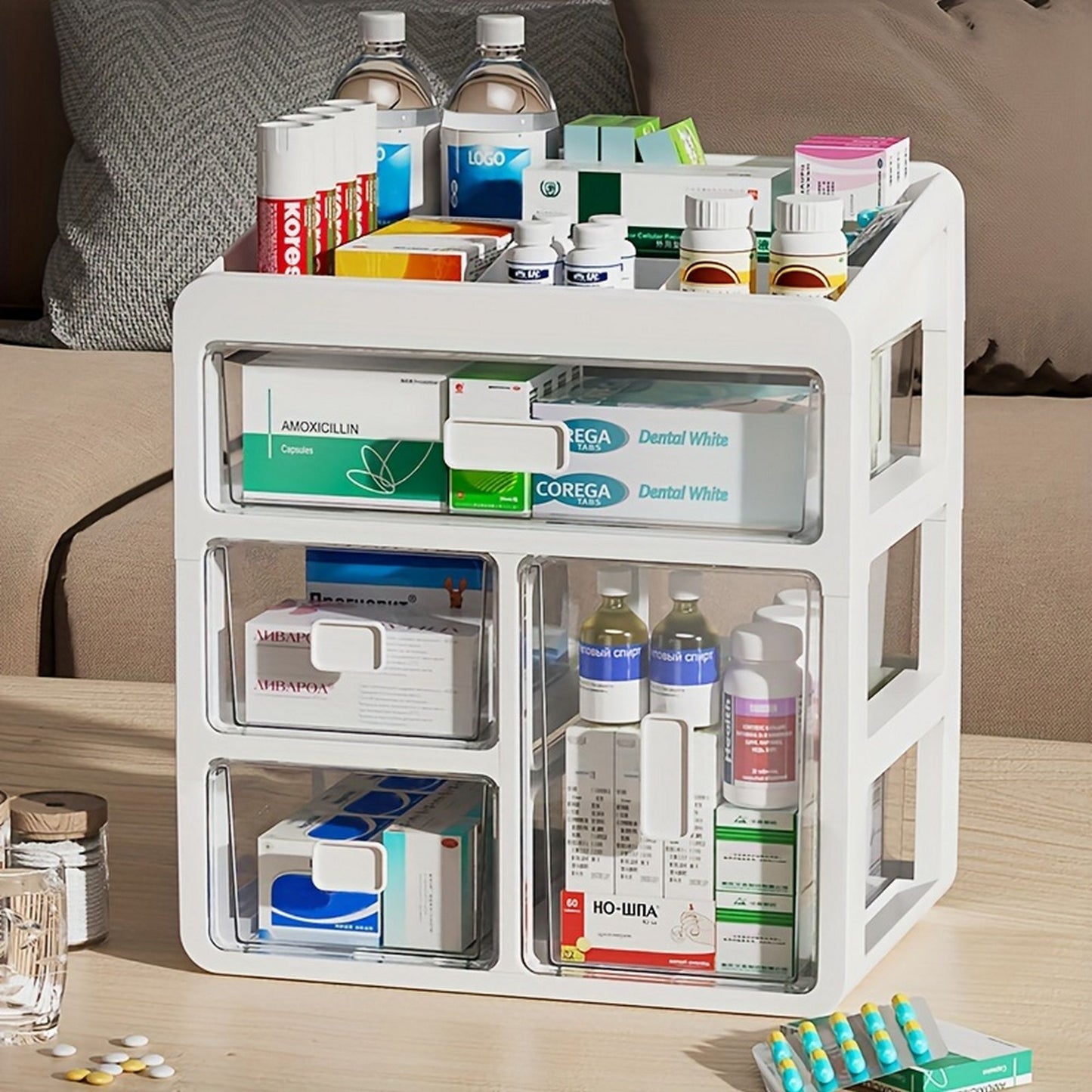 Large capacity family medicine box